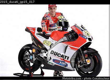2015_ducati_gp15_017.jpg