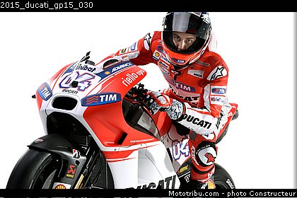 2015_ducati_gp15_030.jpg