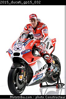 2015_ducati_gp15_032.jpg