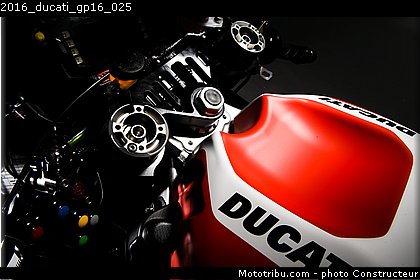 2016_ducati_gp16_025.jpg