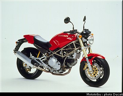 002_1993_m900 .JPG