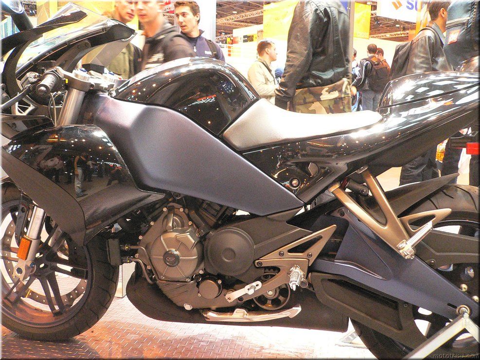 MOTO 
