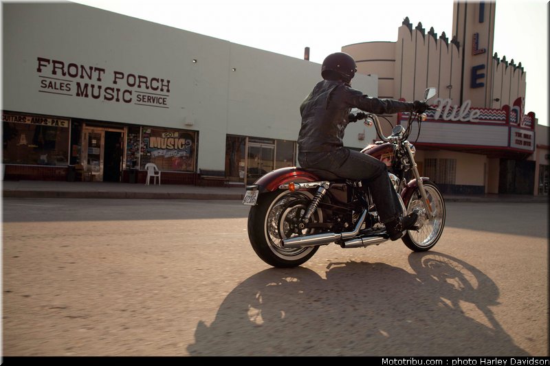 xl1200v_08_harley_davidson_sporster_2012
