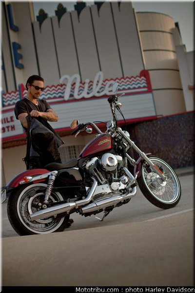 xl1200v_26_harley_davidson_sporster_2012