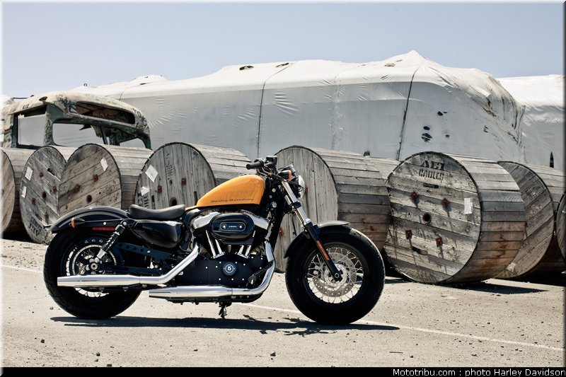 xl1200x_forty_eight_01_harley_davidson_sporster_2012