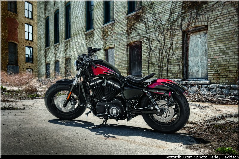 xl1200x_forty_eight_03_harley_davidson_sporster_2012