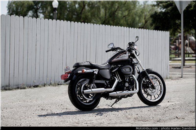 xl883r_sporster_01_harley_davidson_sporster_2012