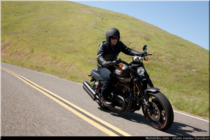 xr1200x_06_harley_davidson_sporster_2012