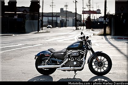 xl883n_iron_883_01_harley_davidson_sporster_2012.jpg