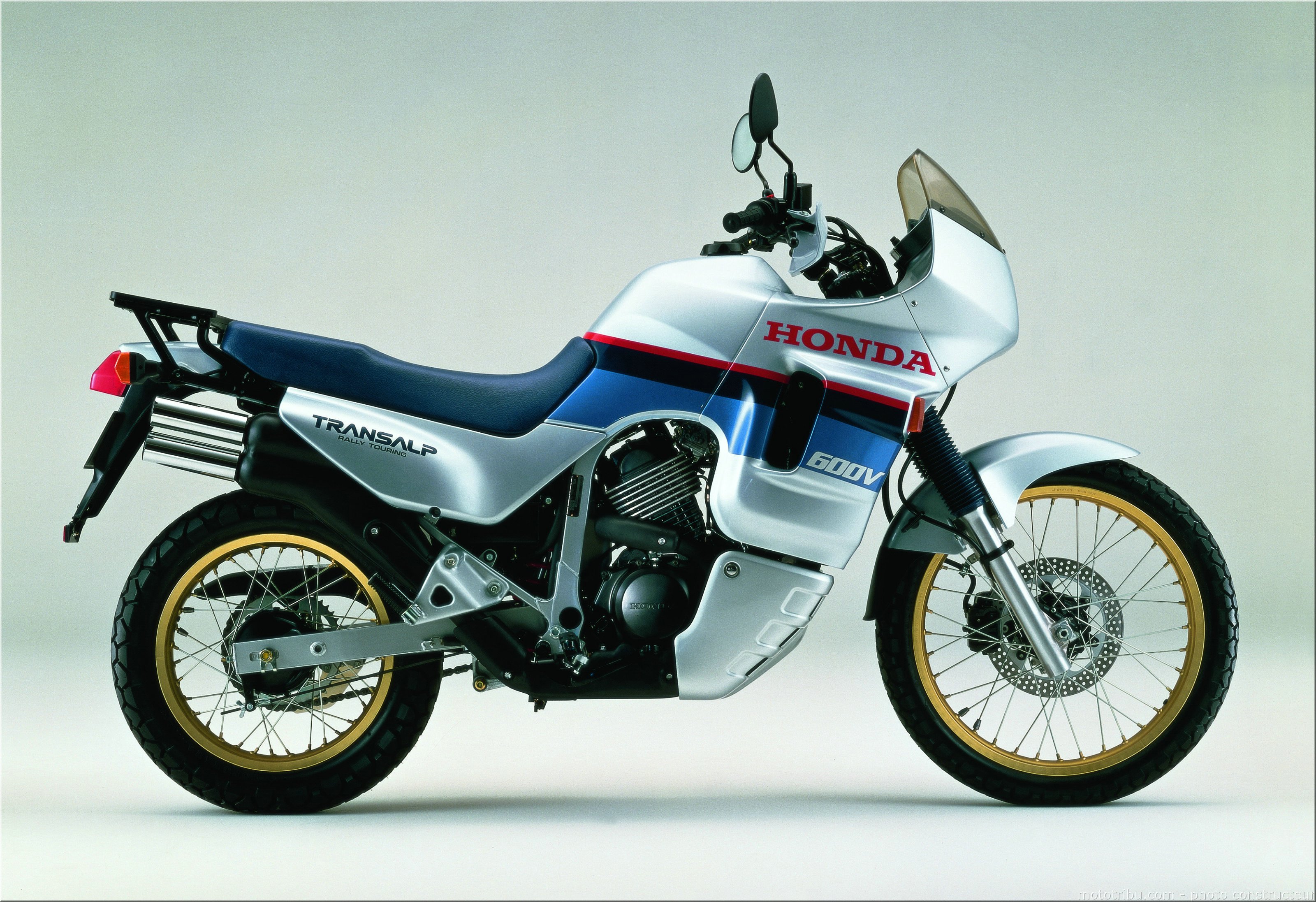 MOTO 