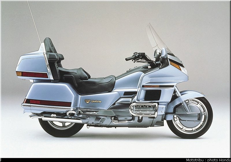 honda_goldwing_1990
