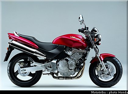 honda_hornet1998_002.jpg