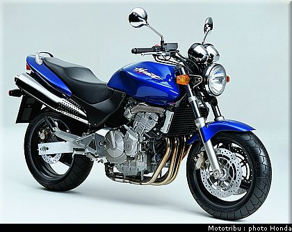 honda_hornet1998_006.jpg