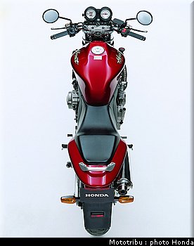 honda_hornet1998_011.jpg