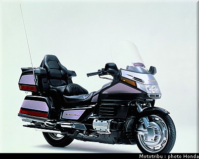 honda_goldwing_1998_1.jpg