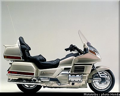 honda_goldwing_1998_3.jpg