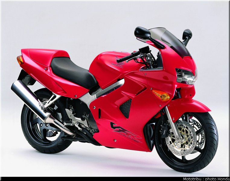 honda_vfr_800a_1998_006