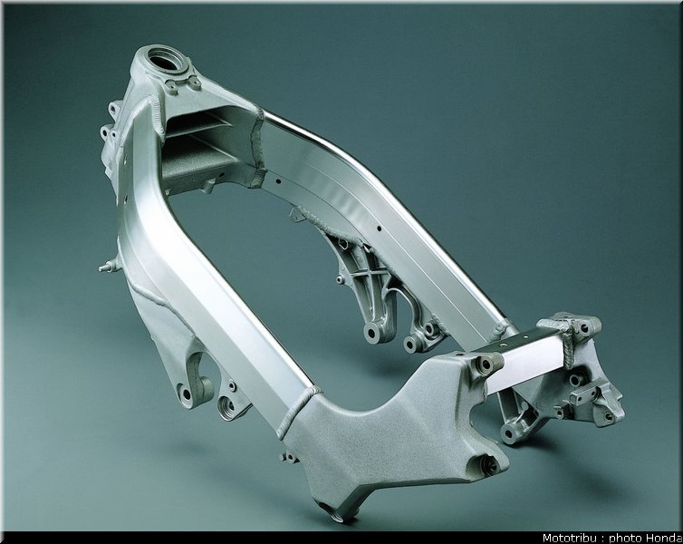 honda_vfr_800a_1998_013
