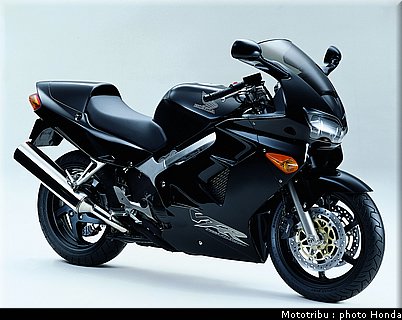honda_vfr_800a_1998_005.jpg