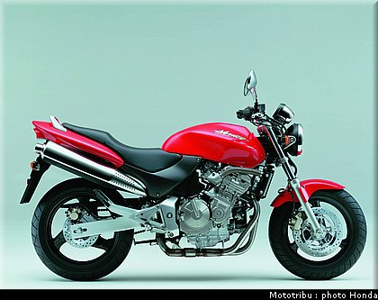 honda_hornet1999_1.jpg