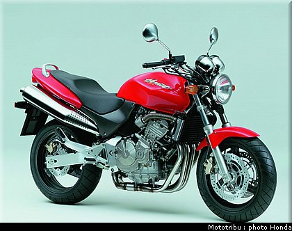 honda_hornet1999_3.jpg