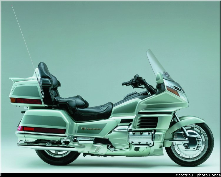 honda_goldwing_1999_1
