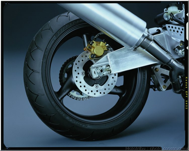 MOTO 