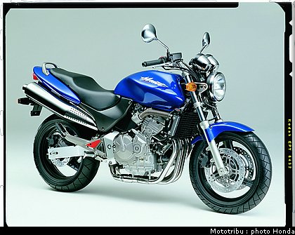 honda_600hornet_2003_2.jpg