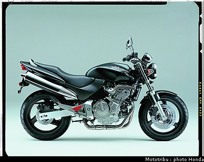 honda_600hornet_2003_4.jpg
