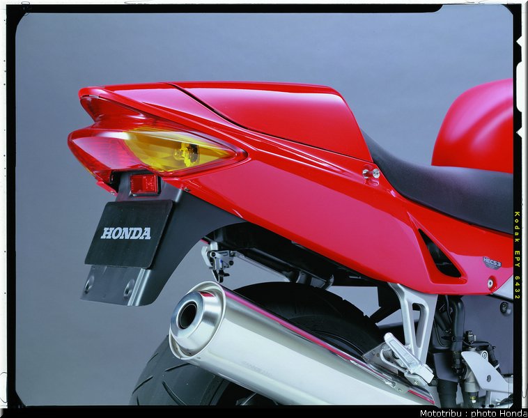 honda_800_vfr_2000_006