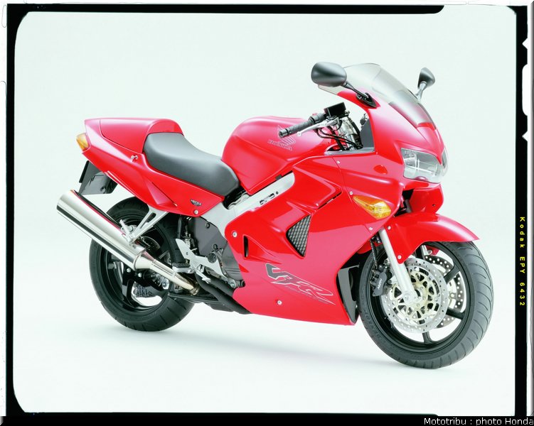 honda_800_vfr_2000_012
