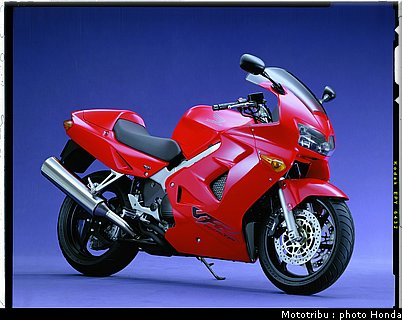 honda_800_vfr_2000_003.jpg