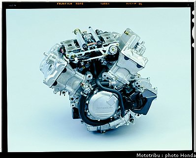 honda_800_vfr_2000_022.jpg