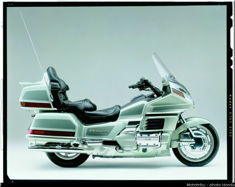 honda_goldwing_2000_4