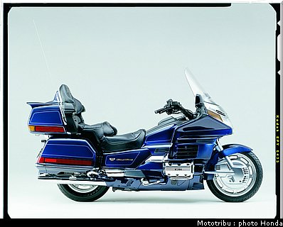honda_goldwing_2000_5.jpg