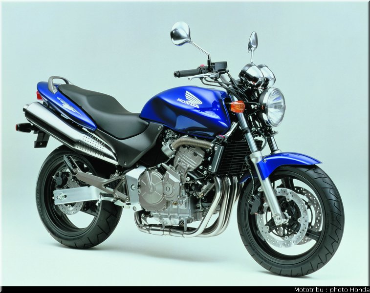 honda_600hornet_2001_003