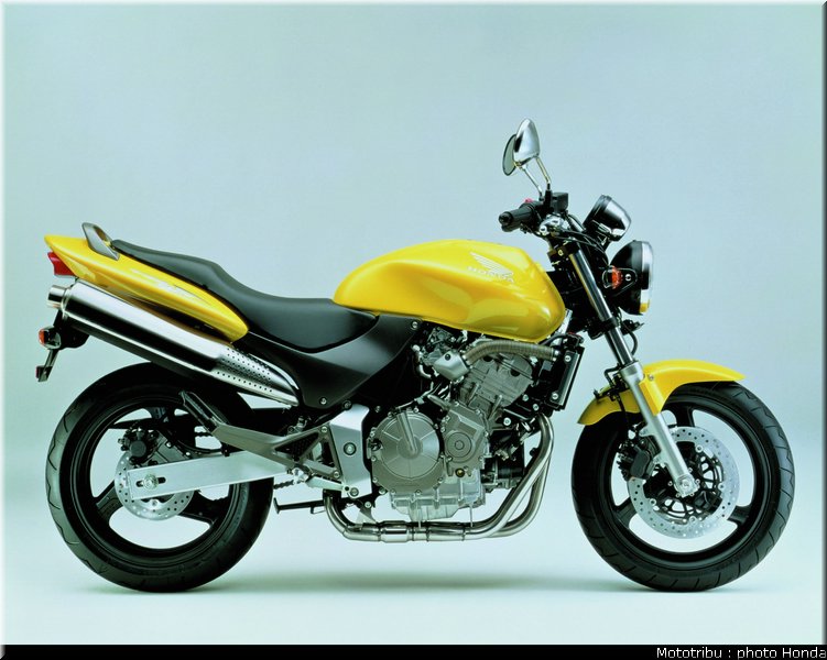 honda_600hornet_2001_010