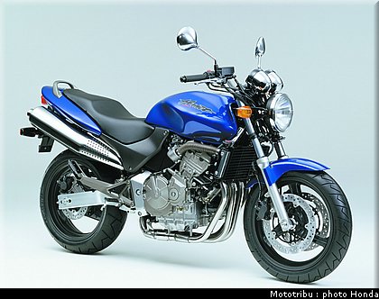 honda_600hornet_2001_004.jpg