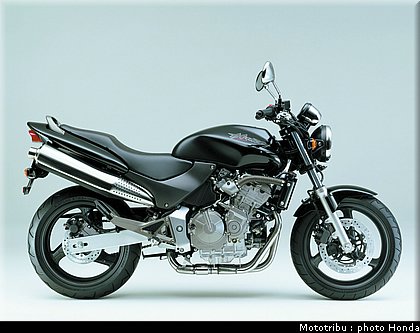 honda_600hornet_2001_011.jpg
