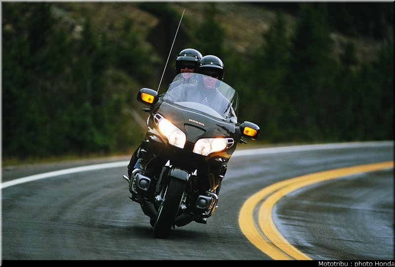 honda_goldwing_2001_002