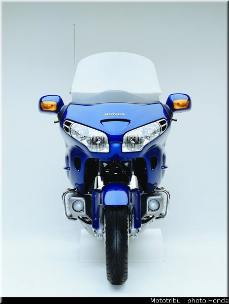 honda_goldwing_2001_010