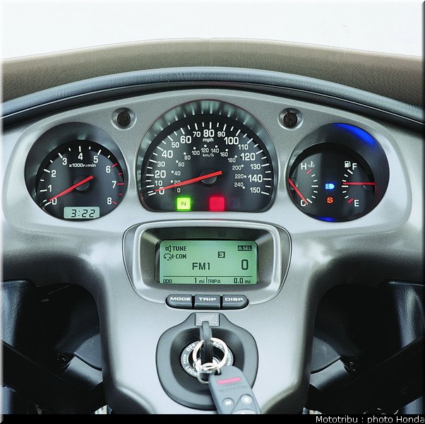 honda_goldwing_2001_019