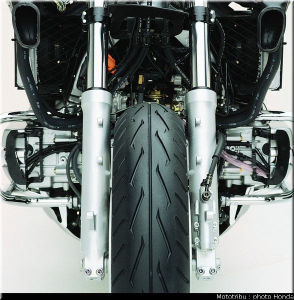 honda_goldwing_2001_024