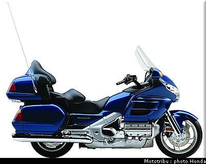 honda_goldwing_2001_006.jpg