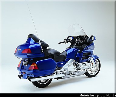 honda_goldwing_2001_009.jpg