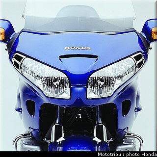 honda_goldwing_2001_017.jpg