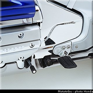 honda_goldwing_2001_022.jpg