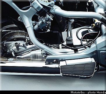 honda_goldwing_2001_023.jpg