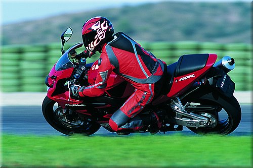 honda-1000cbr-2002-004.jpg