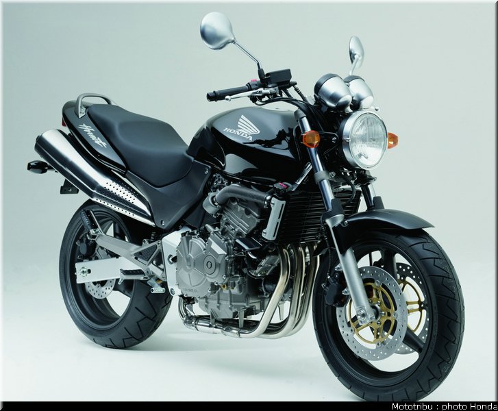 honda_600hornet_2002_1